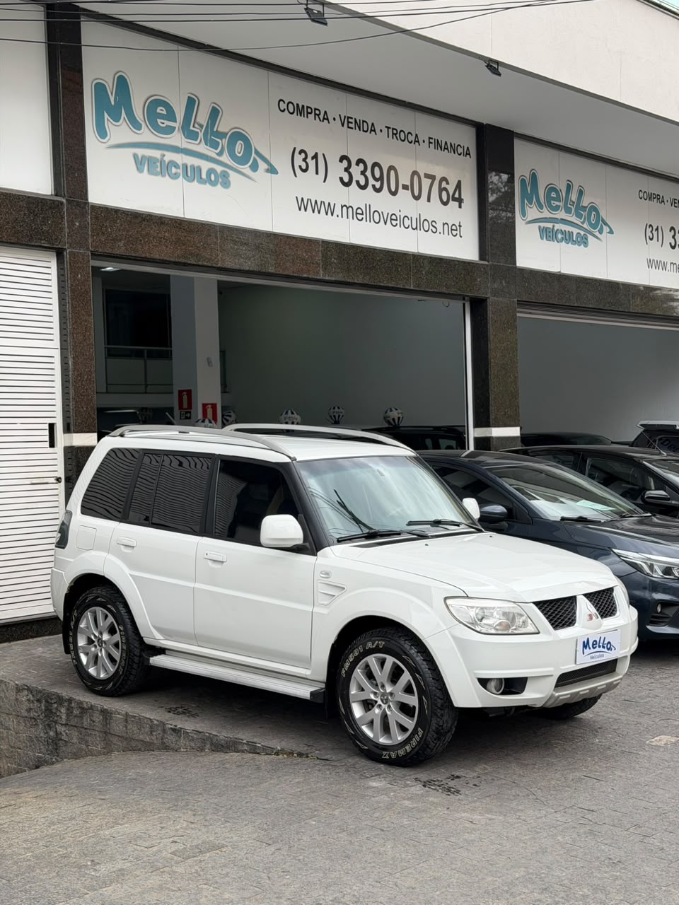 PAJERO TR4